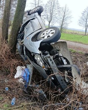 Wypadek w gminie Kąkolewnica, kierowca miał ponad 2 promile alkoholu we krwi.