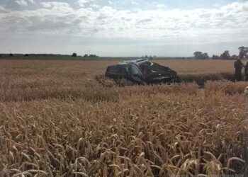 Tragiczny wypadek w Stasinowie: dwóch młodych mężczyzn nie żyje.