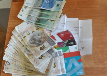 Radzyńscy kryminalni zatrzymali oszusta działającego metodą „na inwestycję”.